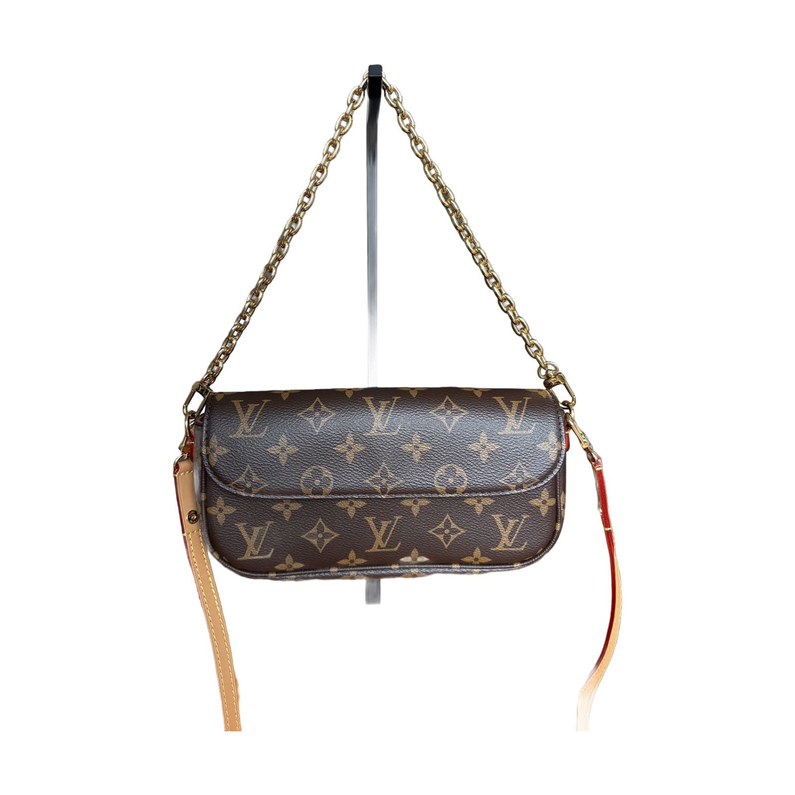 Louis Vuitton Ivy wallet on chain